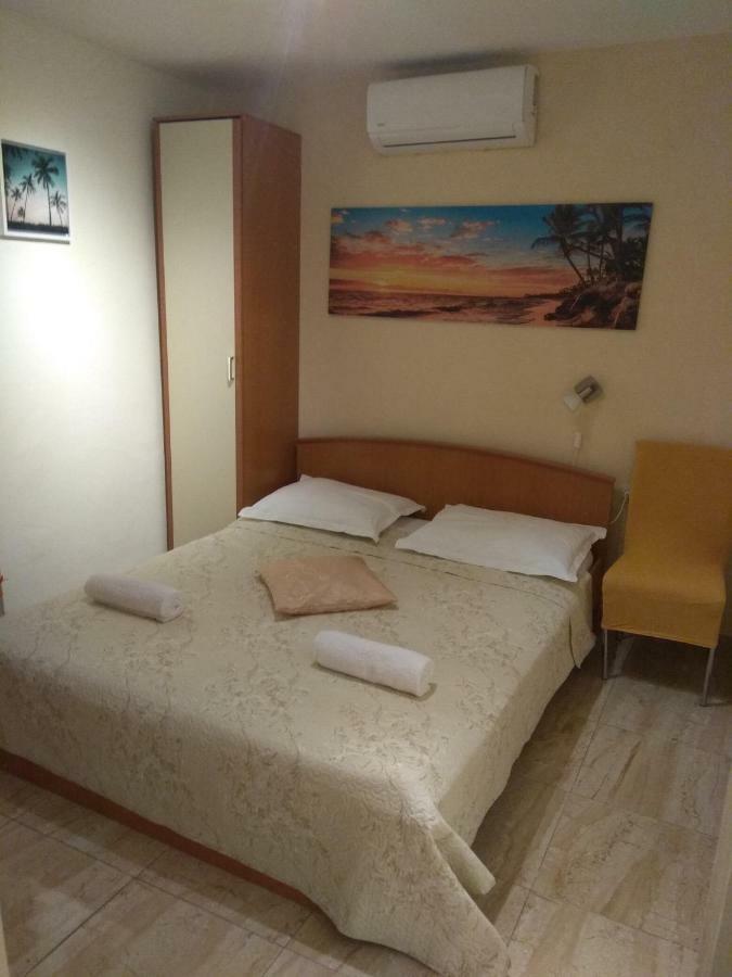 Apartment Paradise Holiday สปลิท ภายนอก รูปภาพ